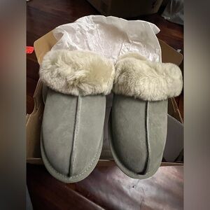 UGG SCUFFETTE II Miss Green SHEEPSKIN COMFORT SLIPPERS, WOMEN US 7/ EUR 38 ~NIB